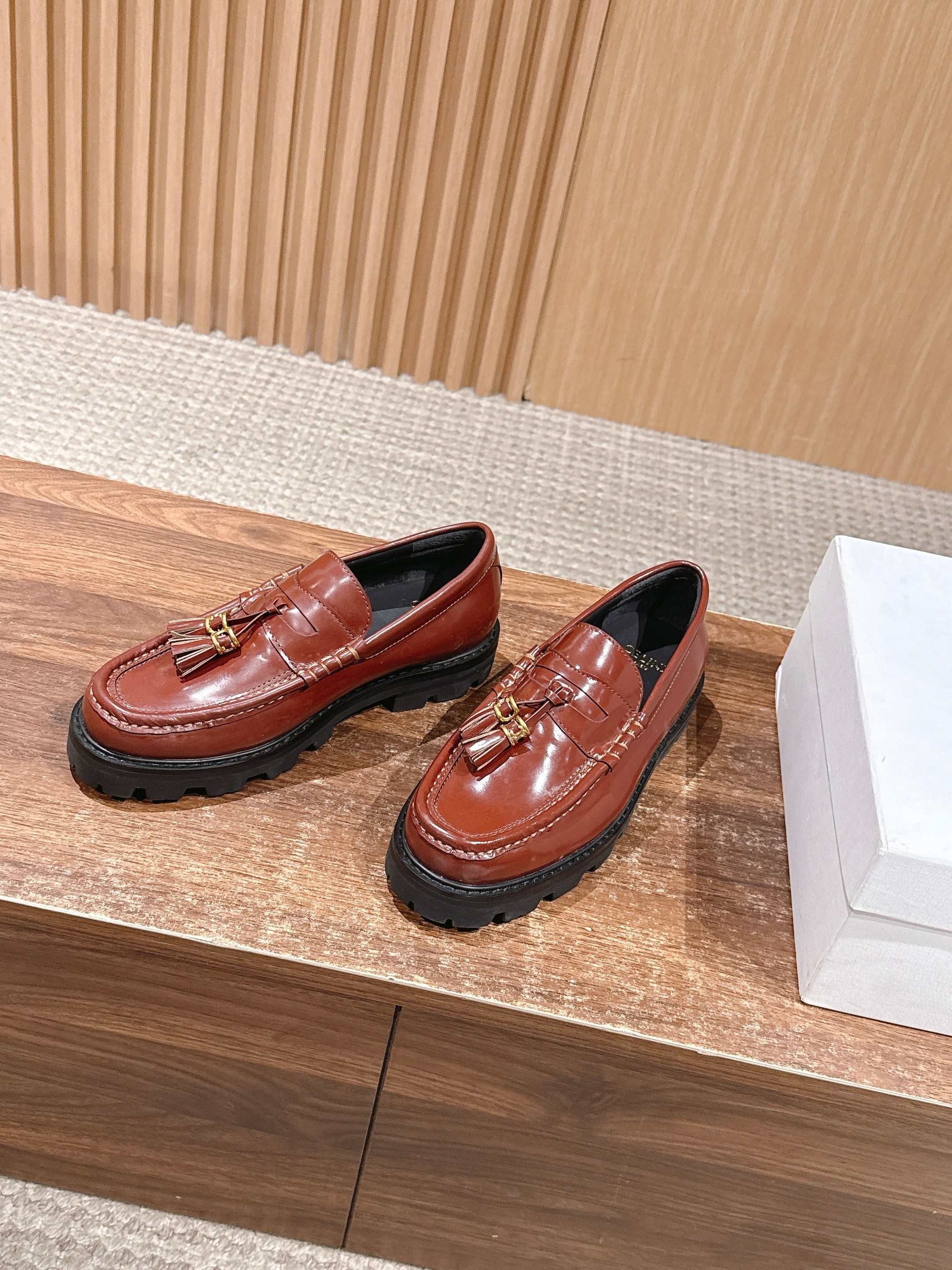 셀*느 클래식 뮬러 메리제인 로퍼