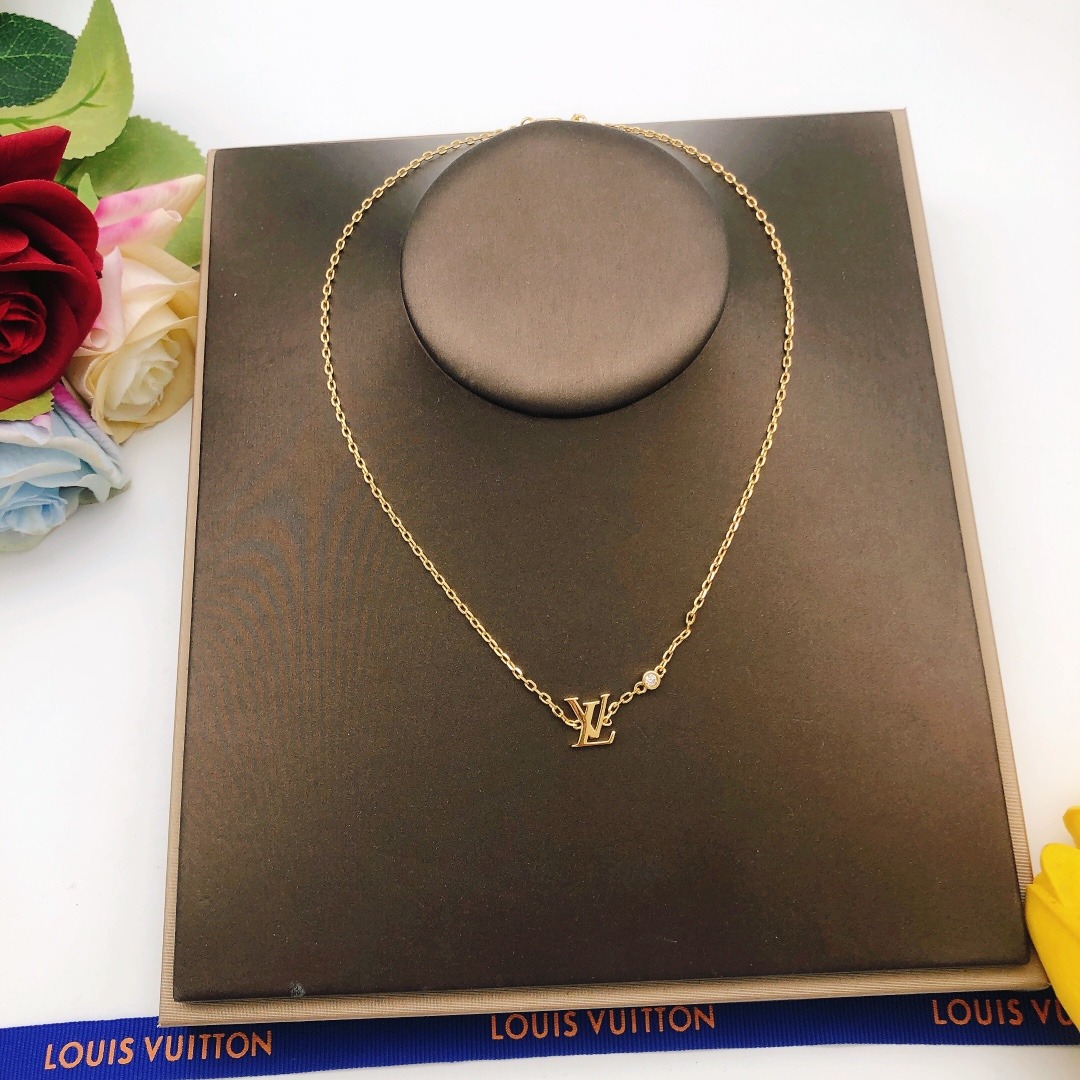 루*비통 신상 미니 목걸이
