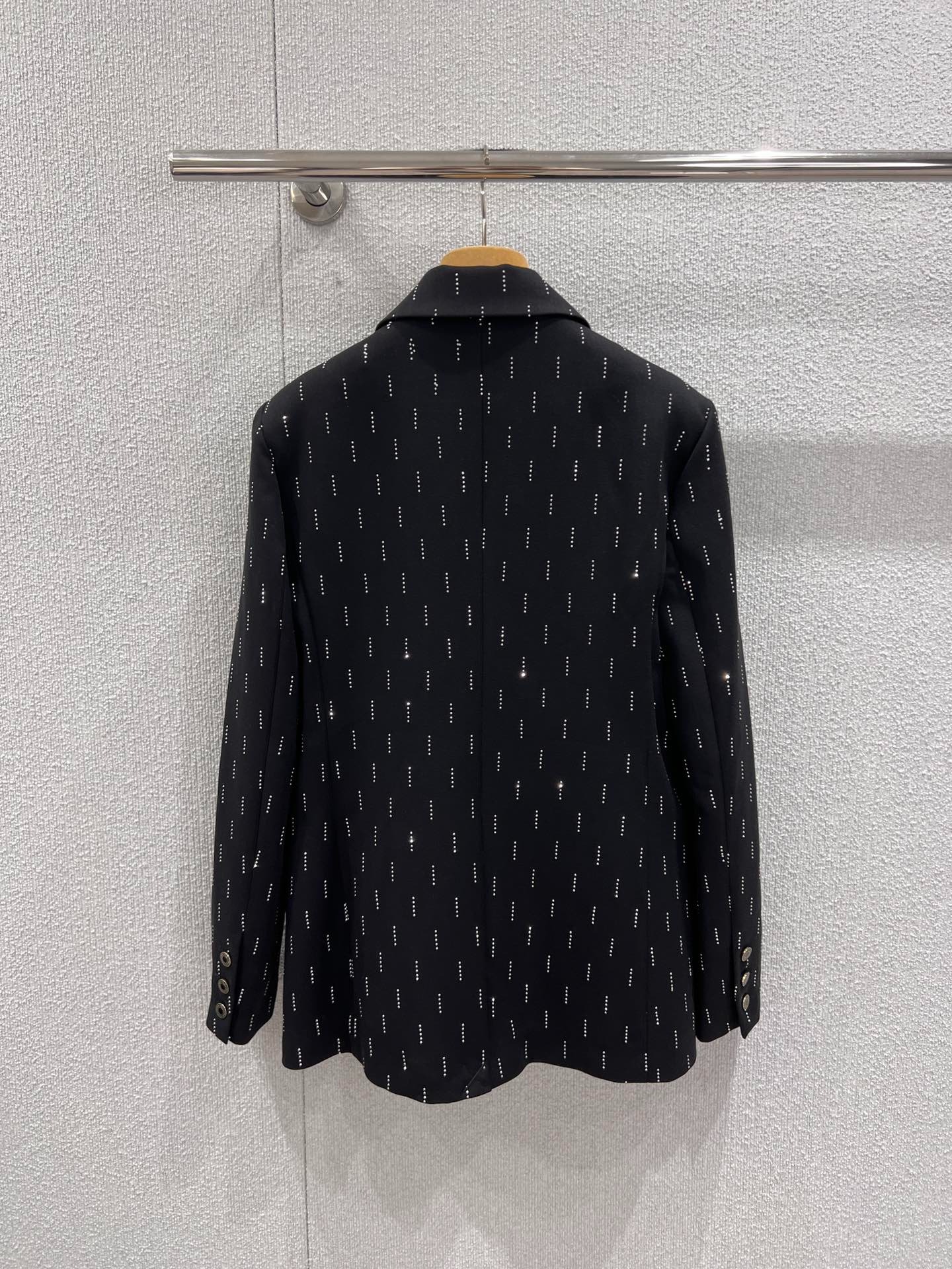 미우미우 26SS 정장 코트