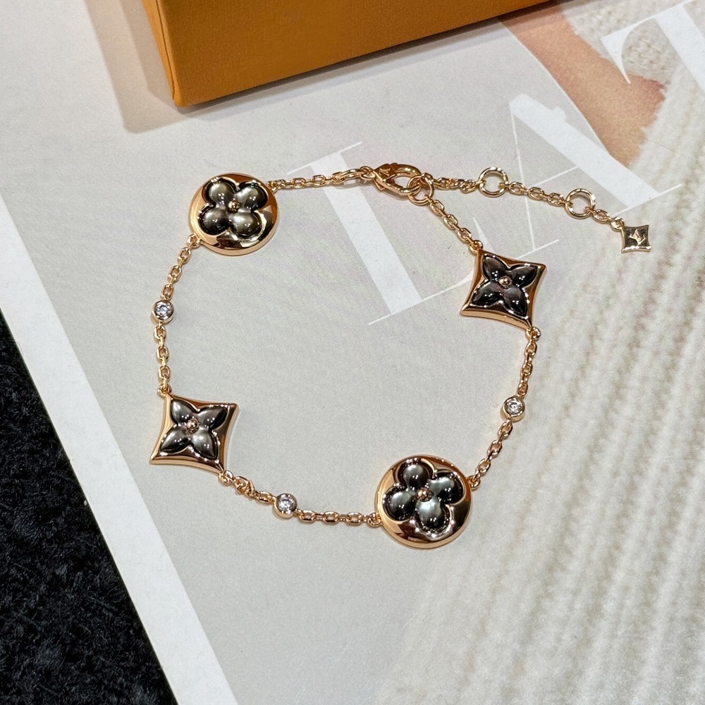 루*비통 COLOR BLOSSOM 브레이슬릿