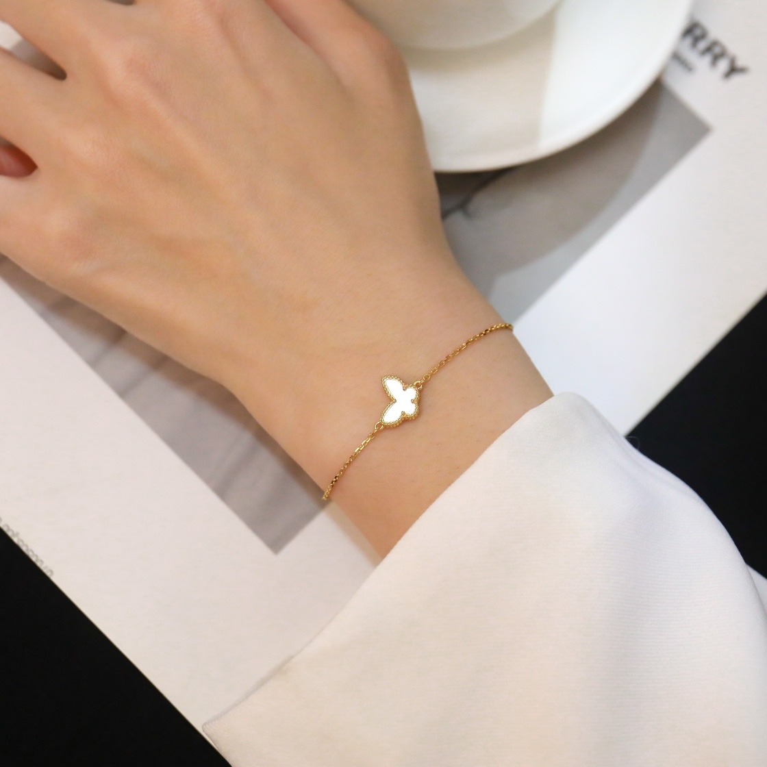 반*리프 버터플라이 브레이슬릿