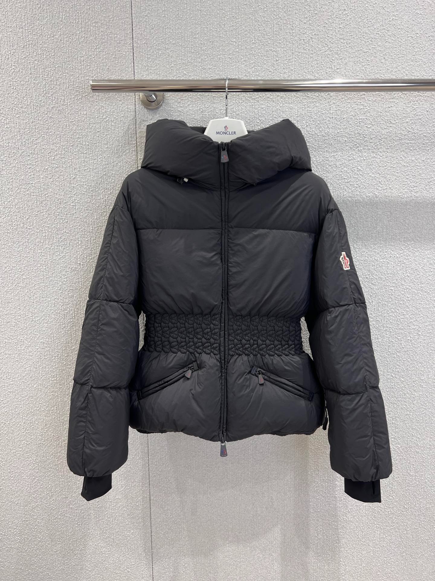 몽*레어 25FW 신상 셔링 조거 패딩 점퍼