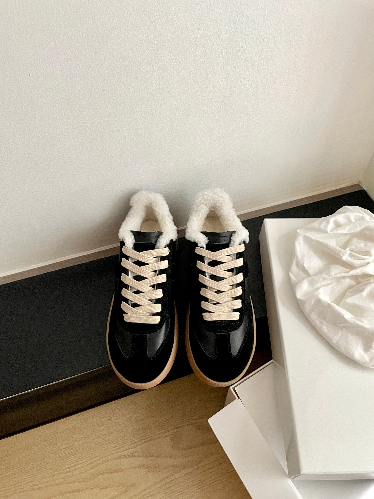 메*마르지엘라 신상 트레이닝화