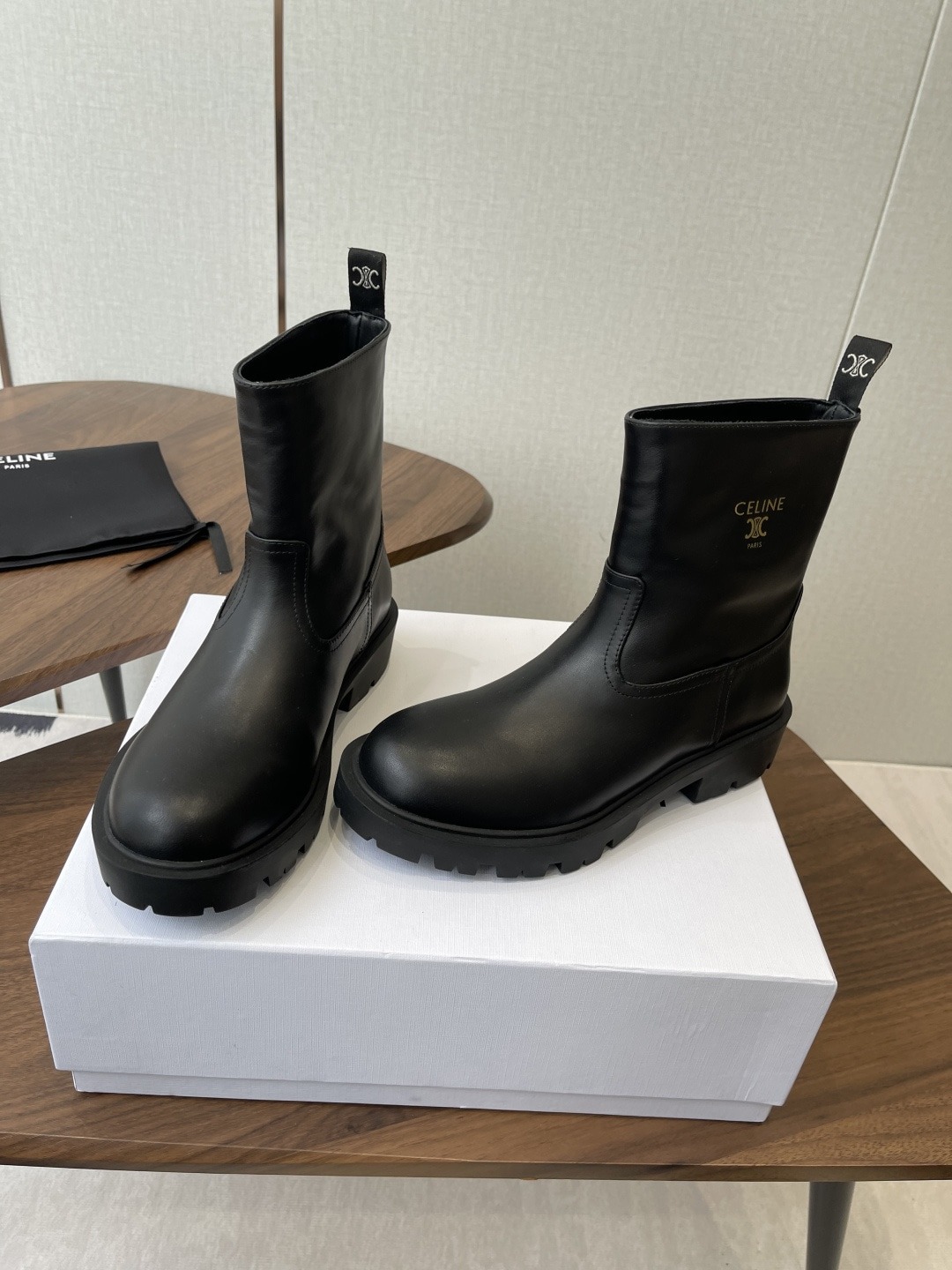셀*느 25ss 신상 통굽 워커부츠