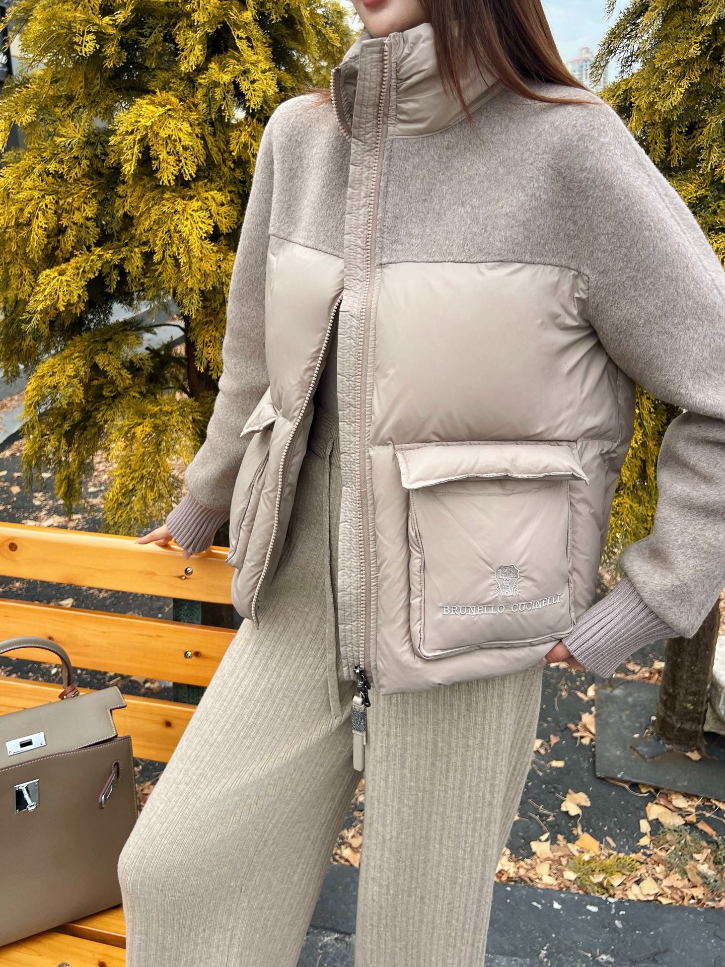 브*넬로쿠치넬리 양털 차이나 숏패딩