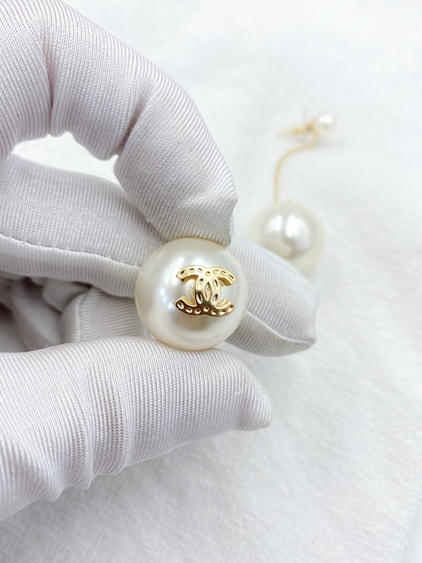 샤* 클래식 진주 롱 이어링