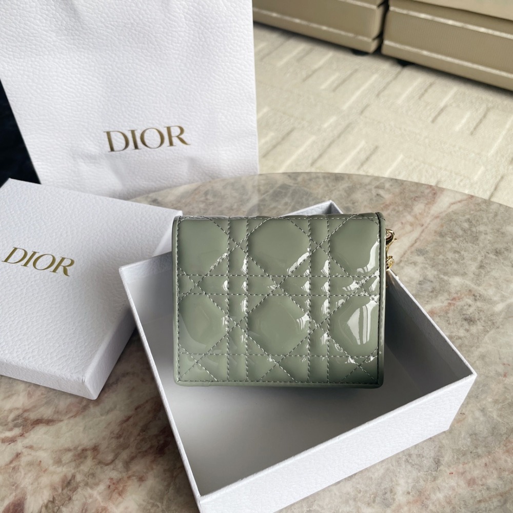 디* 플랩 카드지갑 페이던트 까나쥬 S0178OVRB