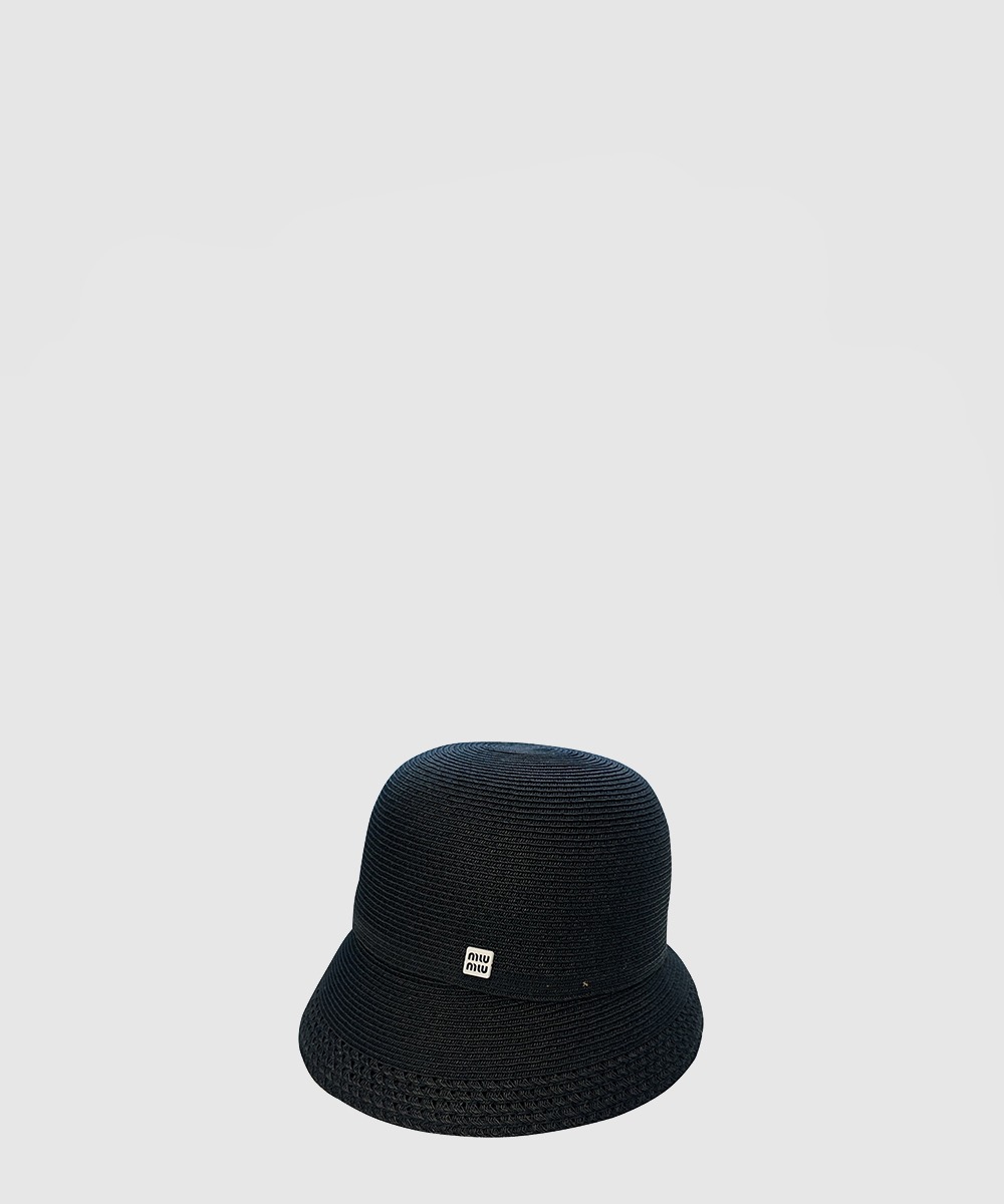 미우미우 핀턱 언밸런스 버킷햇 5HC543