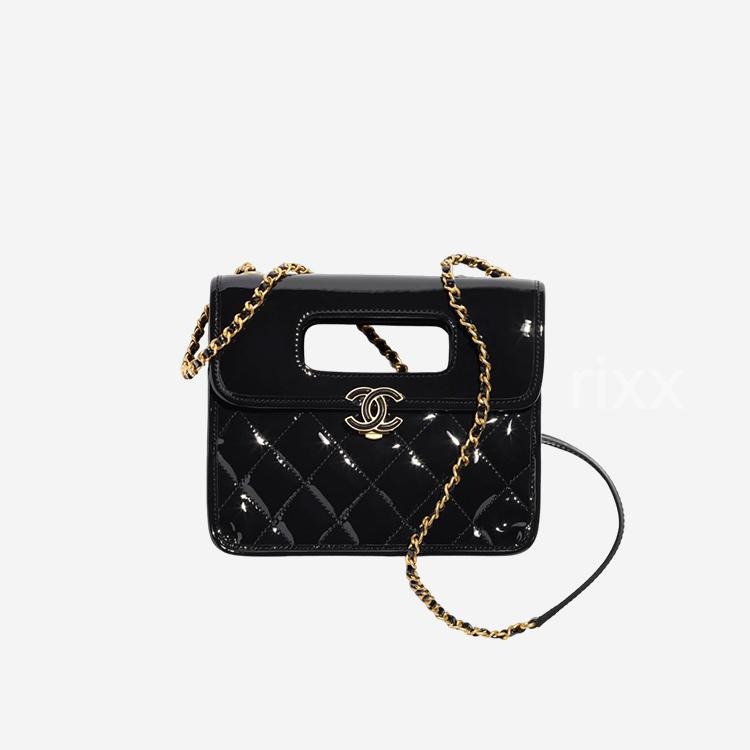 샤넬 핸들 장식의 미니 플랩백 페이턴트 카프스킨 & 골드 메탈 블랙 