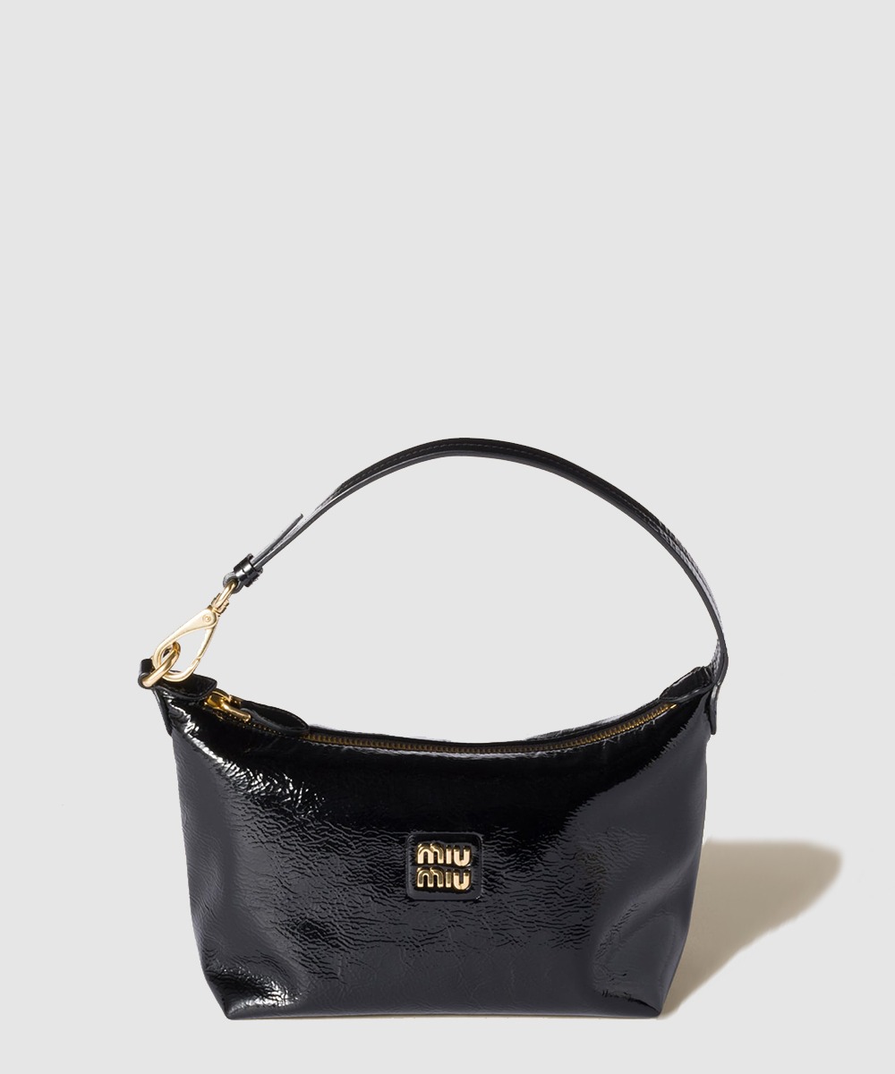 미우미우 나플락 페이턴트 가죽 파우치 5NE841