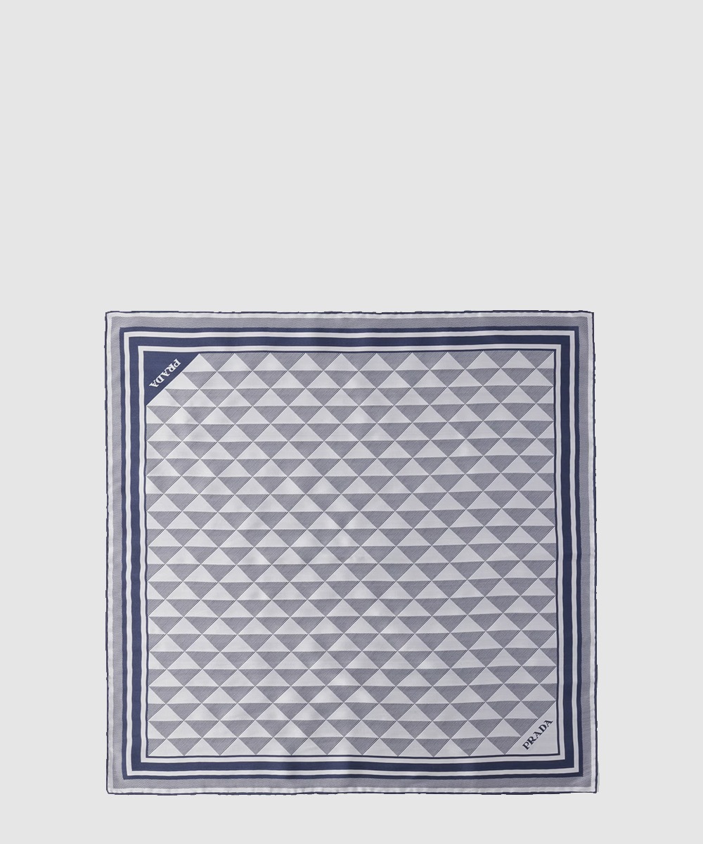 프라다 프린트 실크 스카프 1FF004