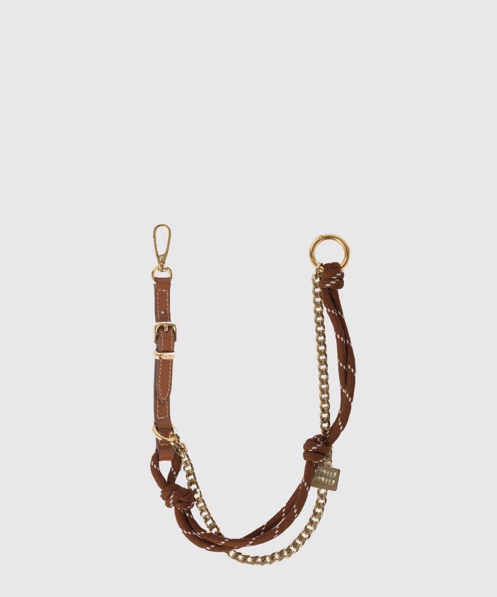 미우미우 가 죽 코드 및 메탈 트릭 코냑토바코 5TL510