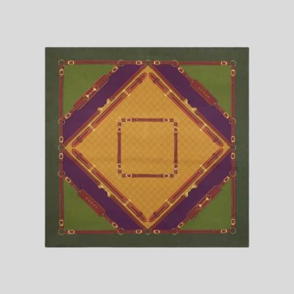 구찌 프린트 실크 트윈 까레