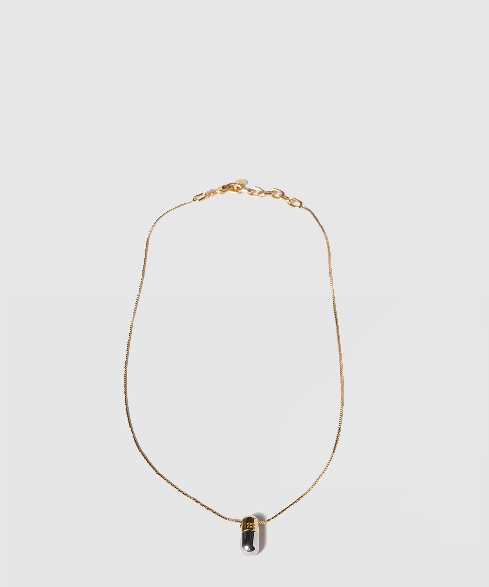 미우미우 메탈 스틸 목걸이 5IC220