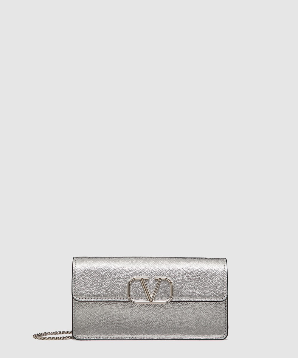 발렌티노 VLogo 시그니처 메탈릭 그레인 카프스킨 체인 지갑