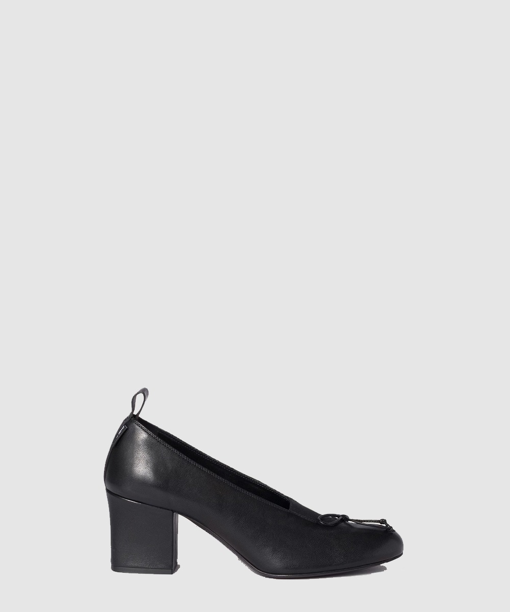 미우미우 엘랑 나파 가죽 펌프스 5I551E